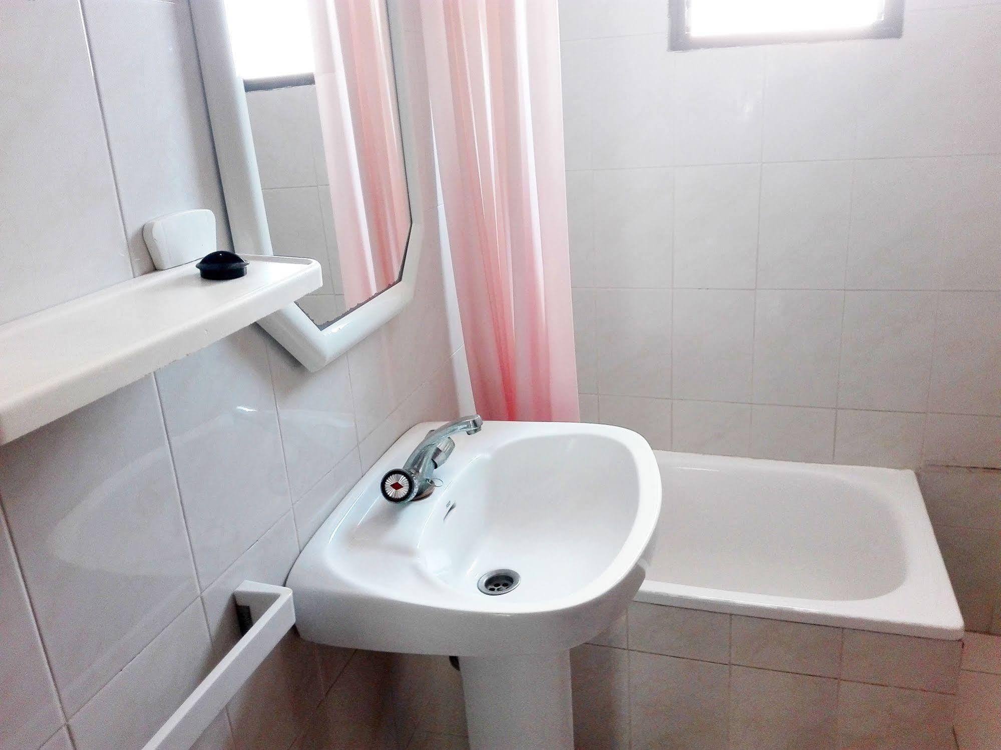 Oropesa Playa 3000 Apartment โอโรเปซาเดลมาร์ ภายนอก รูปภาพ